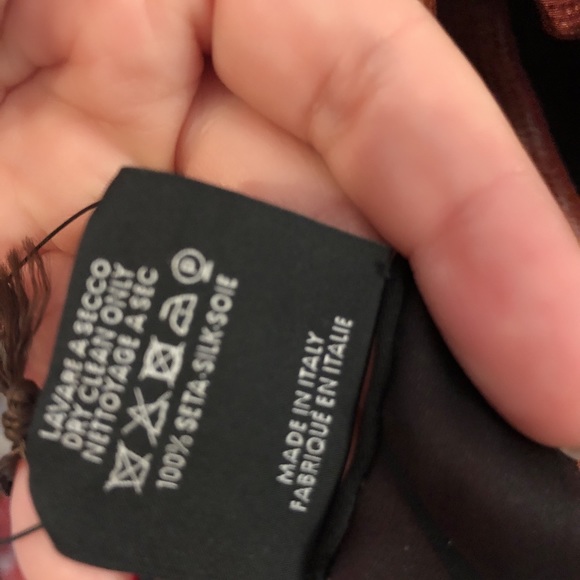 Authentic Gucci silk sarf - Picture 4 of 6